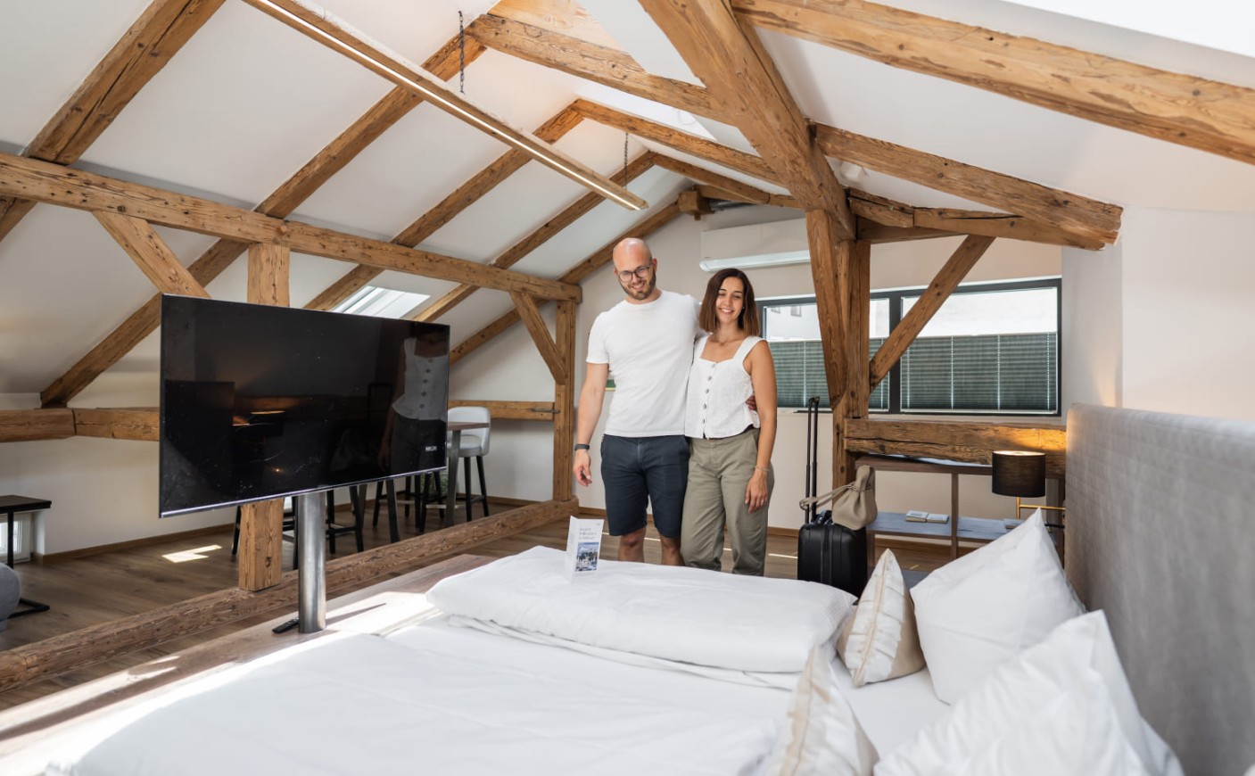 Loft Suite mit offenem Wohnbereich und gem&uuml;tlichem Schlafplatz